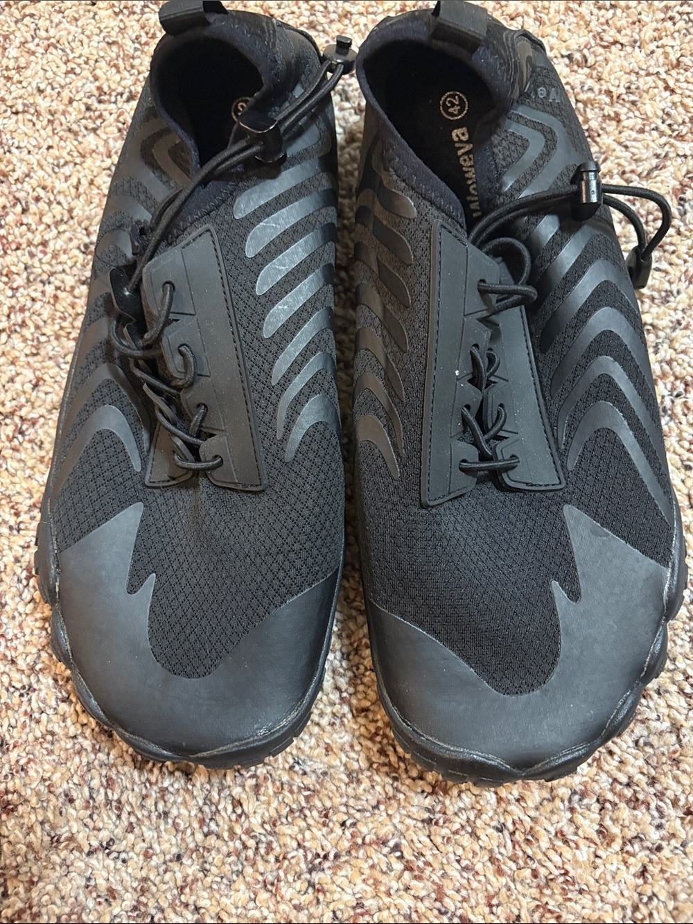 Men's Black Athletic Water Shoes with Toggle Lacing